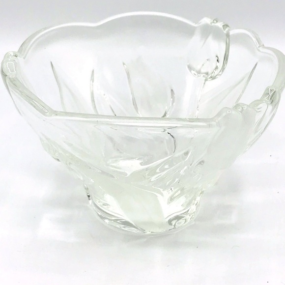 Mikasa Spring Debut frosted tulip pattern bowl.Made in Germany - Picture 2 of 7